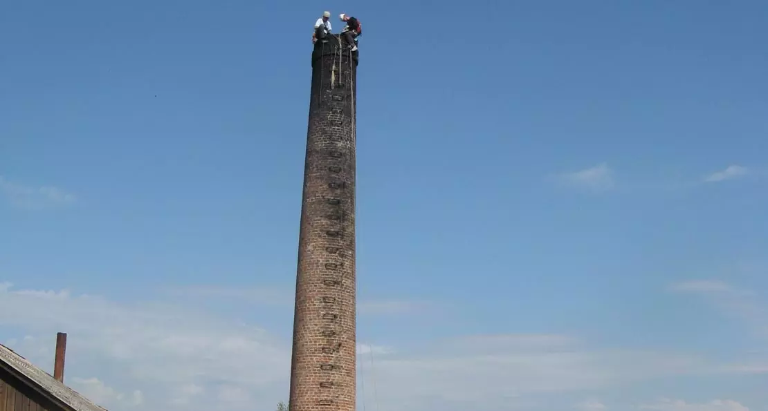 Naprawa komina ceglanego